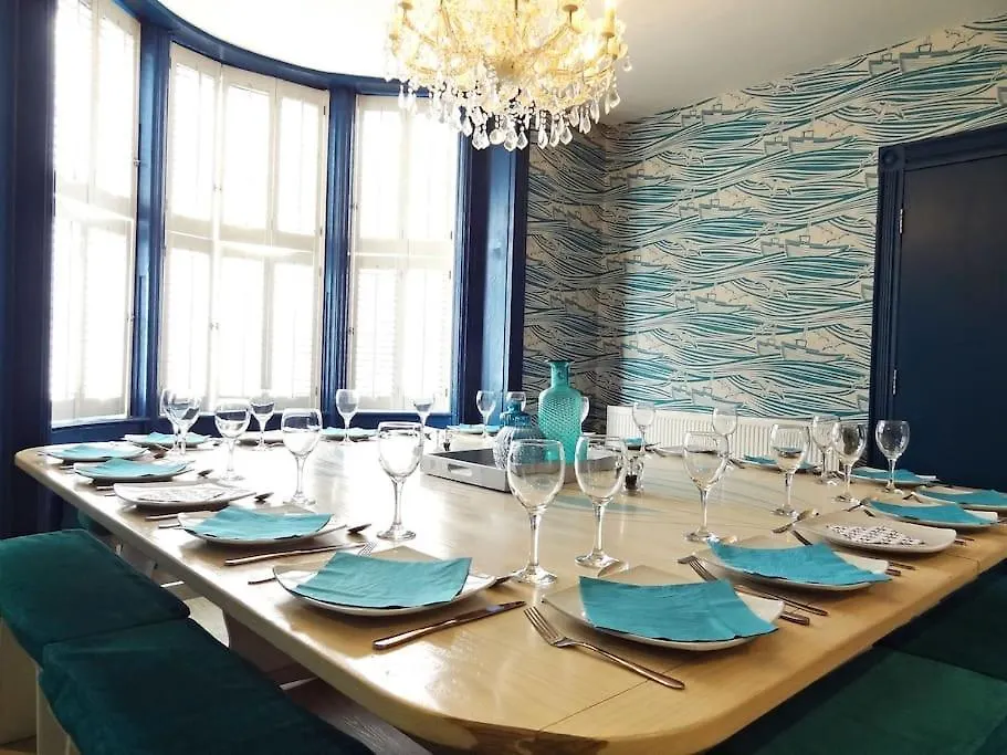 Darling By The Seaside. Boutique Luxury For Groups By Crown Gardens Holiday Homes Brighton United Kingdom
