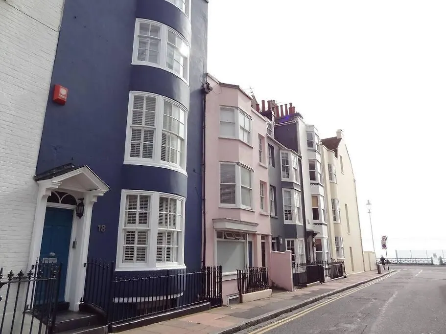 Darling By The Seaside. Boutique Luxury For Groups By Crown Gardens Holiday Homes Hove Appartement