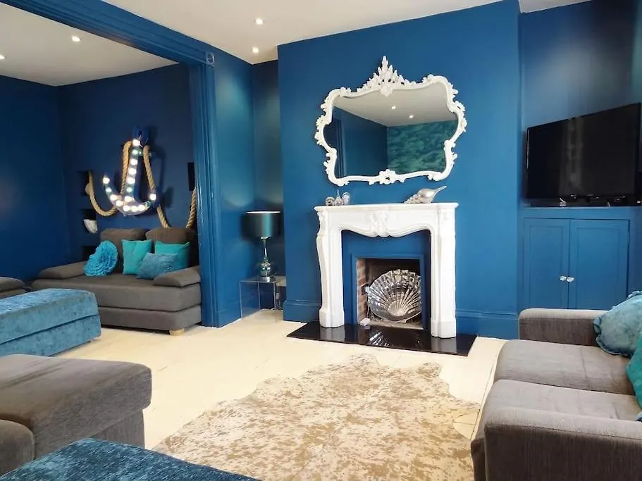 Darling By The Seaside. Boutique Luxury For Groups By Crown Gardens Holiday Homes Hove