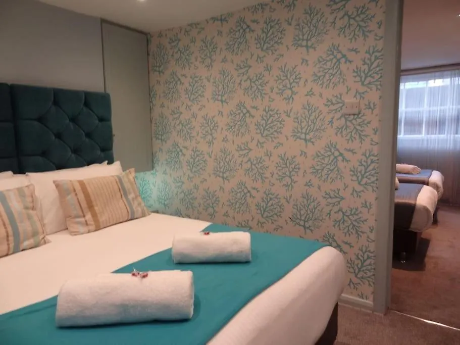 Appartement Darling By The Seaside. Boutique Luxury For Groups By Crown Gardens Holiday Homes Hove